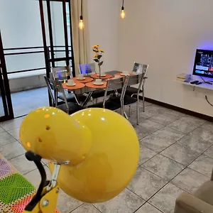 Apartamento Uma Quadra E Meia Do Mar Ar Wifi Smart Tv, Itapema